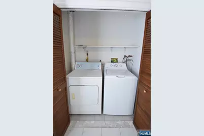 2462 7th B #B, Fort Lee, NJ 07024 - Photo 6