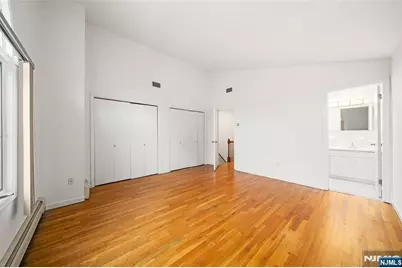 2462 7th B #B, Fort Lee, NJ 07024 - Photo 14