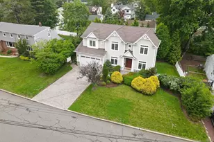 15 Woodland Rd, Cresskill, NJ 07626 - Photo 2