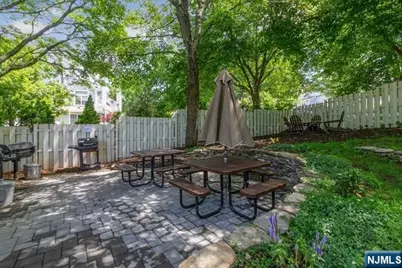 12 Gentry Drive, Englewood, NJ 07631 - Photo 10
