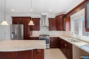 80B Liberty Pl, Palisades Park, NJ 07650 - Photo 8