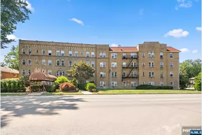 218 Broad Avenue 3C #3C, Leonia, NJ 07605 - Photo 1