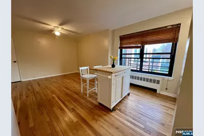 241 E Main Street 3A #3A, Bergenfield, NJ 07621 - Photo 4