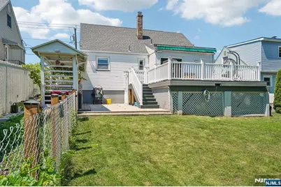 64 16th Avenue, Elmwood Park, NJ 07407 - Photo 30