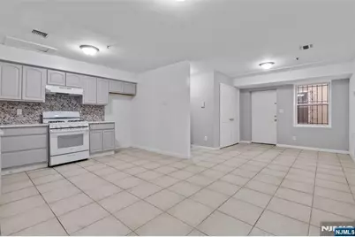 584 19th Street 582 #582, Newark, NJ 07103 - Photo 4