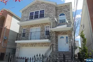 584 19th Street 582, Newark, NJ 07103 - Photo 2