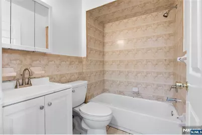 584 19th Street 582 #582, Newark, NJ 07103 - Photo 10