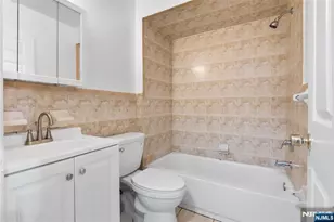584 19th Street 582, Newark, NJ 07103 - Photo 10