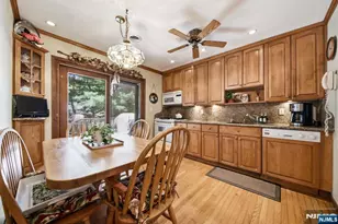 308 Loren Ct, Northvale, NJ 07647 - Photo 8