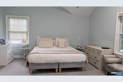 245 Carlton Terrace, Teaneck Township, NJ 07666 - Photo 6