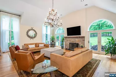 238 E Saddle River Road, Saddle River, NJ 07458 - Photo 4
