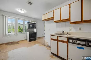 245 Main Street 2A, Millburn, NJ 07041 - Photo 6