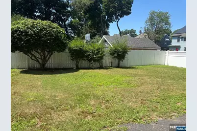 137 Morse Place, Englewood, NJ 07631 - Photo 2