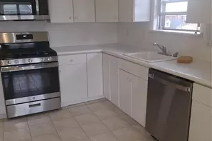61 Fulton Ave, Fairview, NJ 07022 - Photo 6