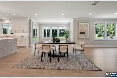 520 Clinton Avenue, Wyckoff Township, NJ 07481 - Photo 8