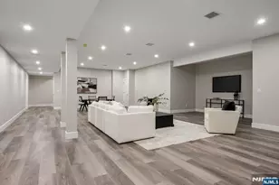 520 Clinton Ave, Wyckoff Township, NJ 07481 - Photo 42