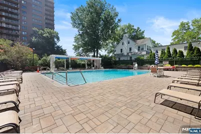 285 Aycrigg Avenue 15C #15C, Passaic, NJ 07055 - Photo 22