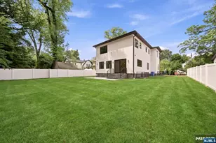 224 Riveredge Rd, Tenafly, NJ 07670 - Photo 42