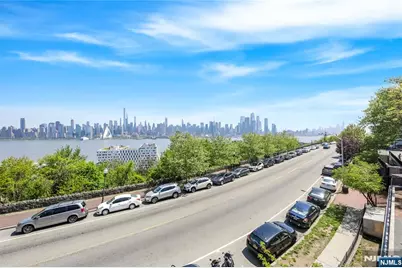 935 Boulevard East 2 #2, Weehawken, NJ 07086 - Photo 2