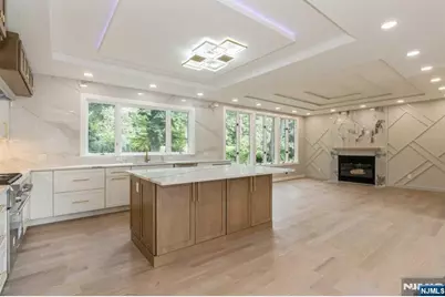 66 E Gramercy Place, Glen Rock, NJ 07452 - Photo 10