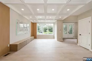 66 E Gramercy Pl, Glen Rock, NJ 07452 - Photo 4
