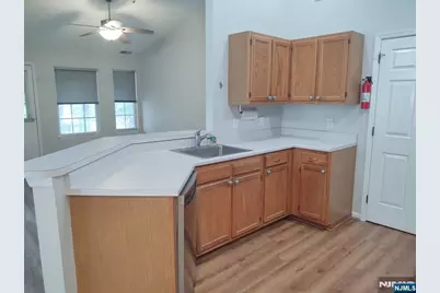 5912 Tudor Drive 5912 #5912, Pequannock Township, NJ 07444 - Photo 4