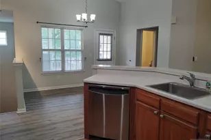 5912 Tudor Dr 5912, Pequannock Township, NJ 07444 - Photo 2