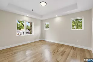 264 Beverly Hills Rd, Fort Lee, NJ 07024 - Photo 34