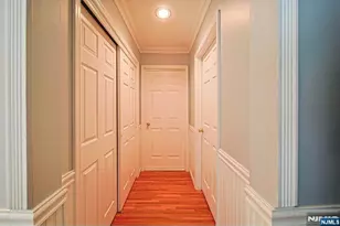 705 Gettysburg Pl, Paramus, NJ 07652 - Photo 18