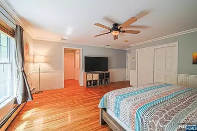 705 Gettysburg Place, Paramus, NJ 07652 - Photo 20