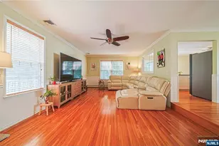 705 Gettysburg Pl, Paramus, NJ 07652 - Photo 6