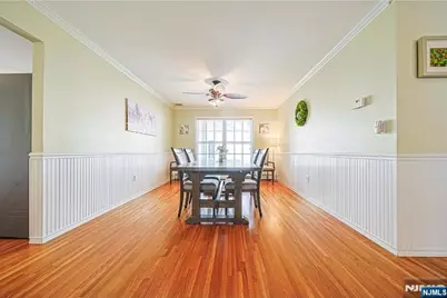 705 Gettysburg Place, Paramus, NJ 07652 - Photo 10