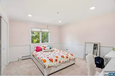646 Teaneck Road, Teaneck Township, NJ 07666 - Photo 14