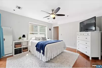 304 Palisade Avenue 201 #201, Union City, NJ 07087 - Photo 16