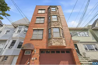 304 Palisade Avenue 201 #201, Union City, NJ 07087 - Photo 1