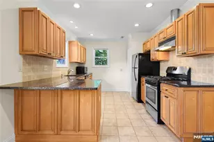 27 Milton St, Cresskill, NJ 07626 - Photo 4