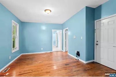 681 11th Street, Newark, NJ 07103 - Photo 2