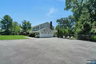 247 Oldwoods Rd, Franklin Lakes, NJ 07417 - Photo 26