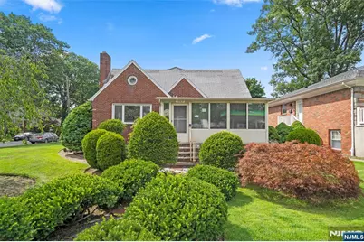 1303 Palisade Avenue, Fort Lee, NJ 07024 - Photo 4