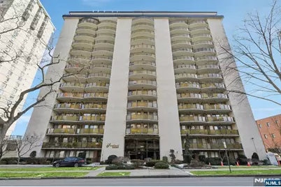 150 Overlook Avenue 7F #7F, Hackensack, NJ 07601 - Photo 1