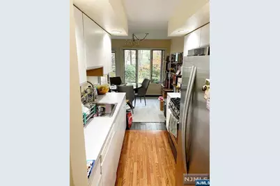 166 Surrey Court 166 #166, Ramsey, NJ 07446 - Photo 6