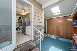 94 Van Buren St, Newark, NJ 07105 - Photo 10