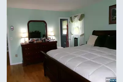 12 Wolfe Drive, Wanaque, NJ 07465 - Photo 10