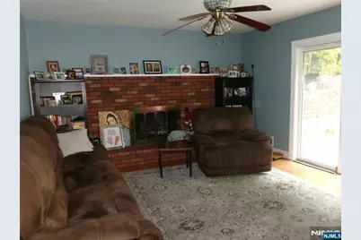 12 Wolfe Drive, Wanaque, NJ 07465 - Photo 4