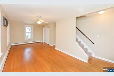 209 Merritt Avenue, Bergenfield, NJ 07621 - Photo 6