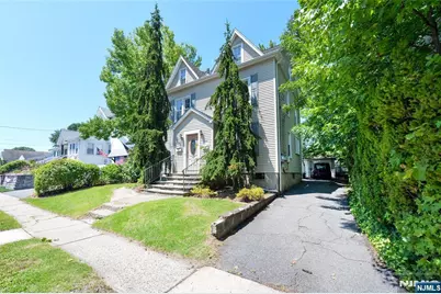 209 Merritt Avenue, Bergenfield, NJ 07621 - Photo 2
