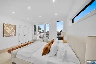 255 Morningside Avenue, Cliffside Park, NJ 07010 - Photo 22