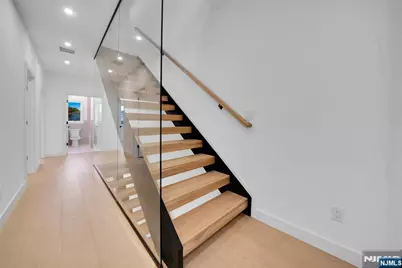255 Morningside Avenue, Cliffside Park, NJ 07010 - Photo 38