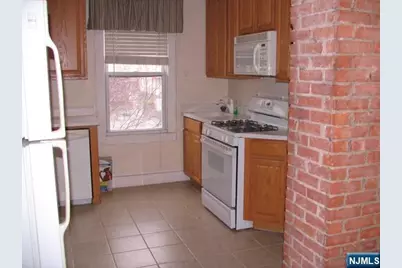 313 Madison Street, Carlstadt, NJ 07072 - Photo 2
