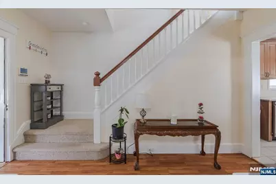 334 Travers Place, Lyndhurst Township, NJ 07071 - Photo 6